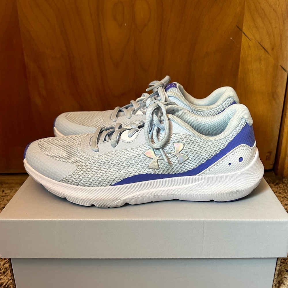 Under Armour Blue Girls’ Surge Lightweight Running Shoes Girls size 5